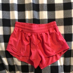 Bright pink hotty hot 2.5 Lululemon shorts!!